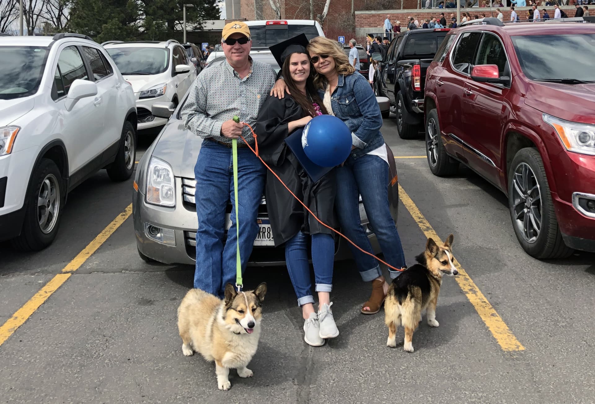 kebi smith montana wyoming rea -estate agent family dogs