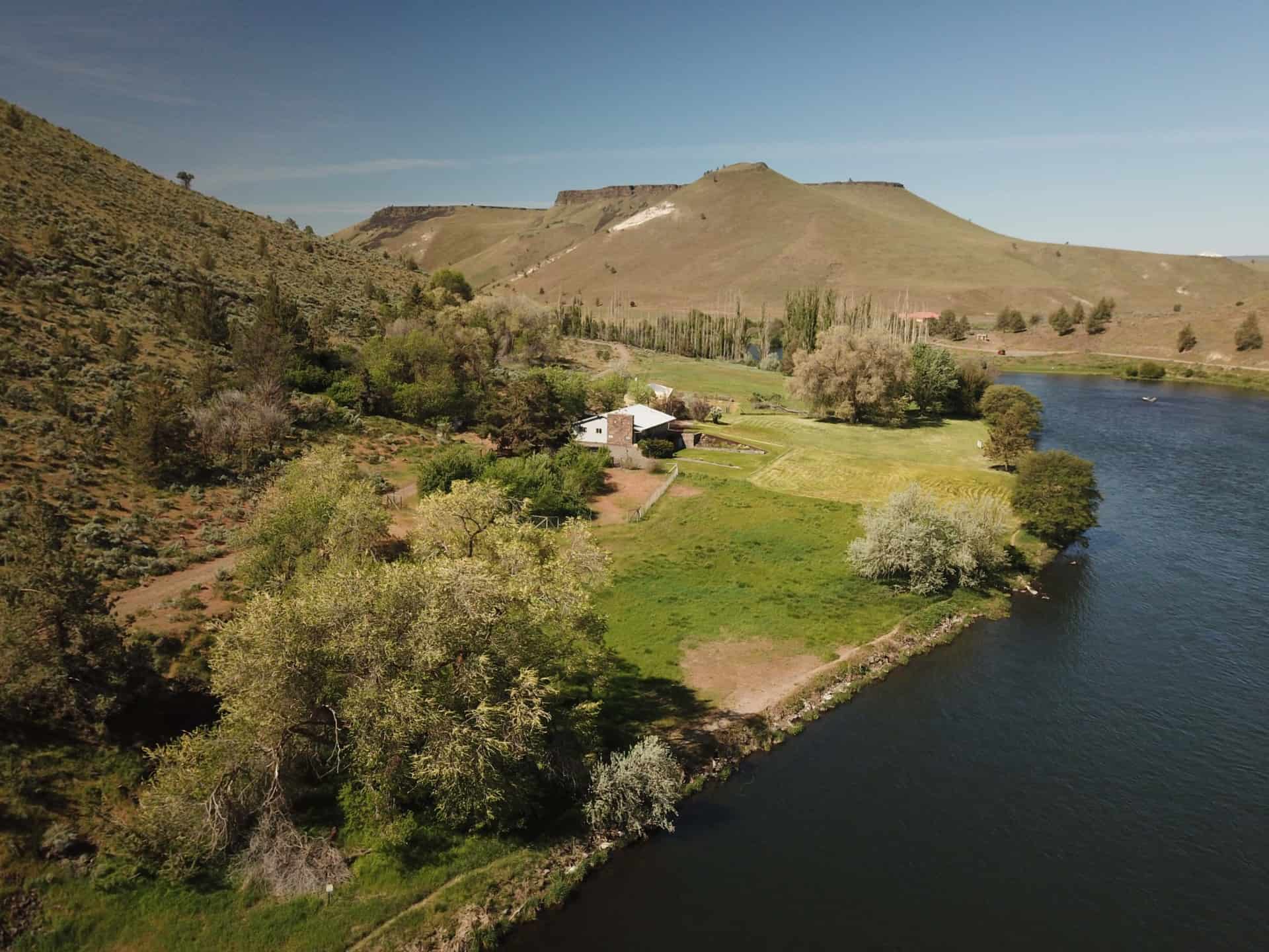 Riverfront Property Oregon Luelling Ranch Deschutes River