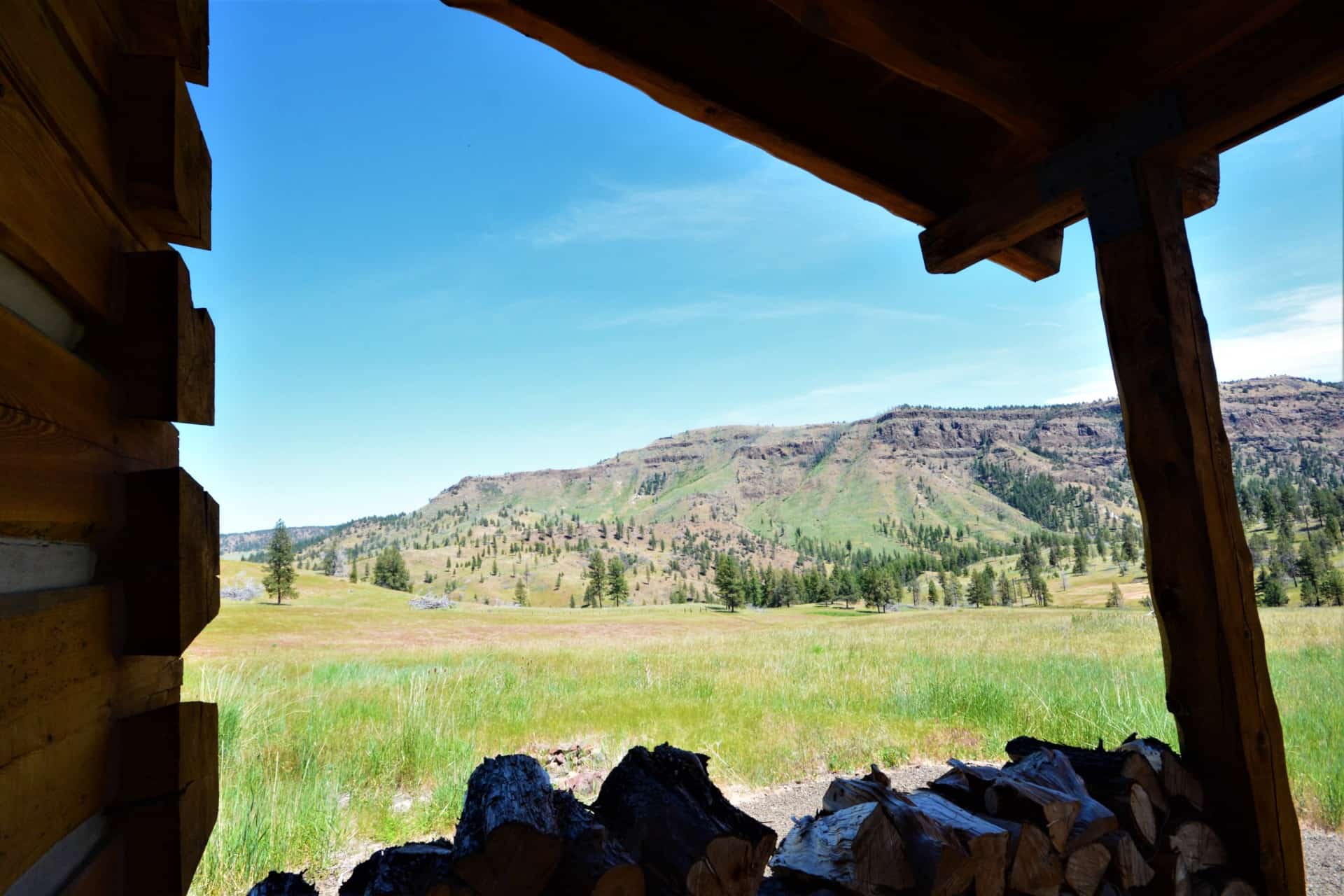 Amazing-porch-views-Oregon-ranch