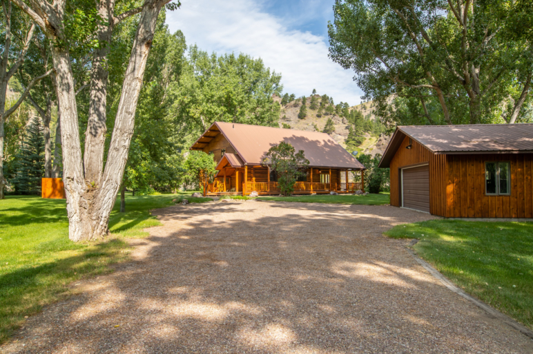 Missouri River Cabin Montana Fishing Property For Sale Fay Ranches