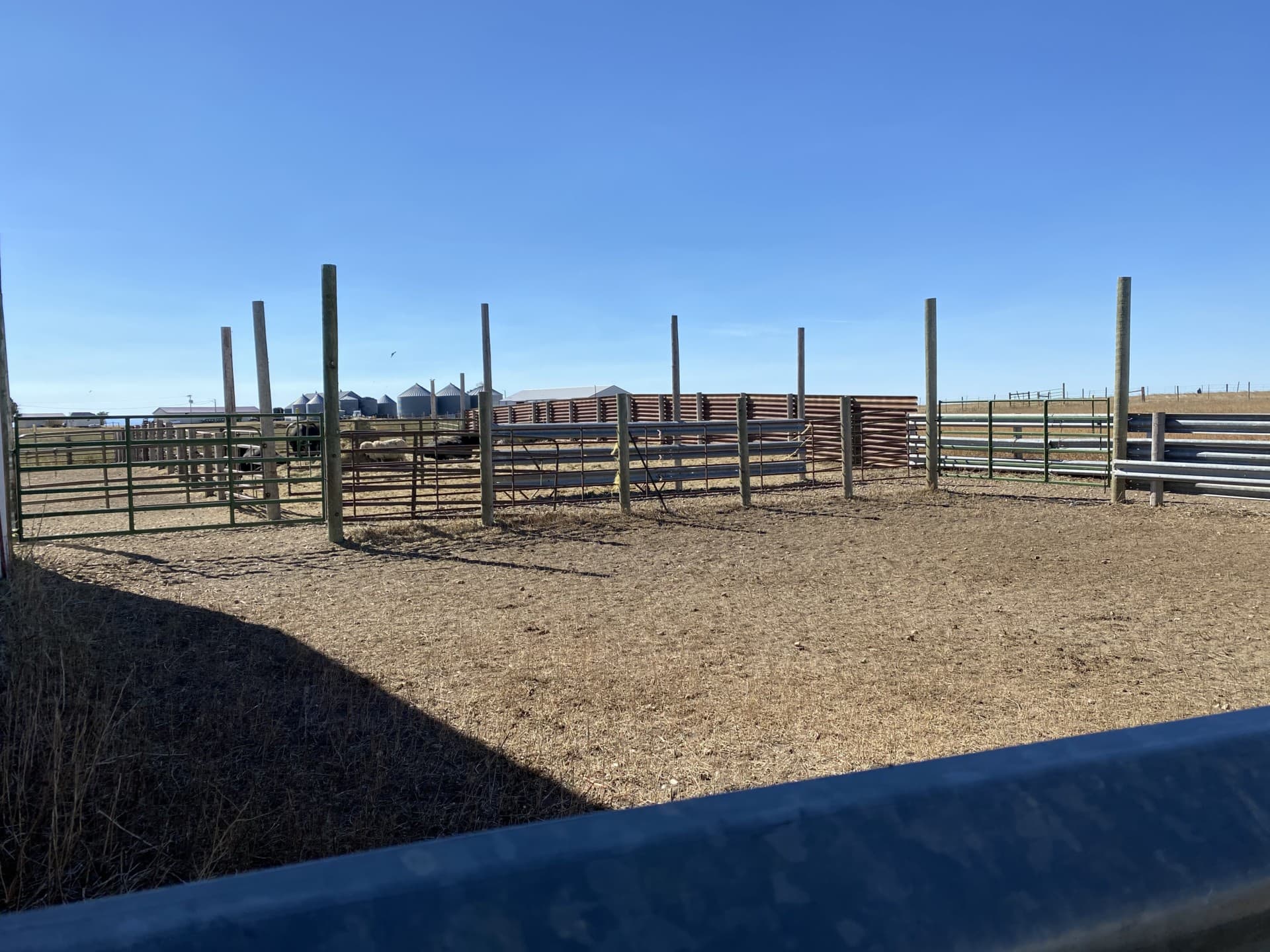 stock pens south dakota northern plains grassland cattle ranch