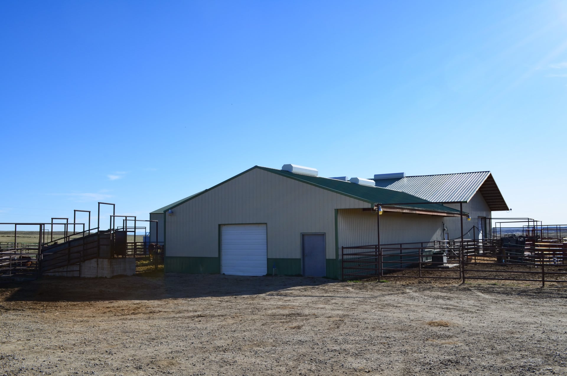 excellent cattle working facility wyoming hidden springs ranch