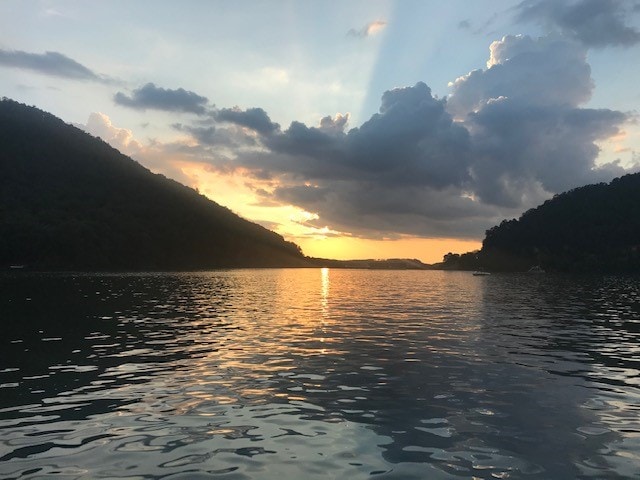 Smoky Mountain Sunset boating Watersports boating fishing camping Tennessee Prince Mountain Overlooking Lake Ocoee