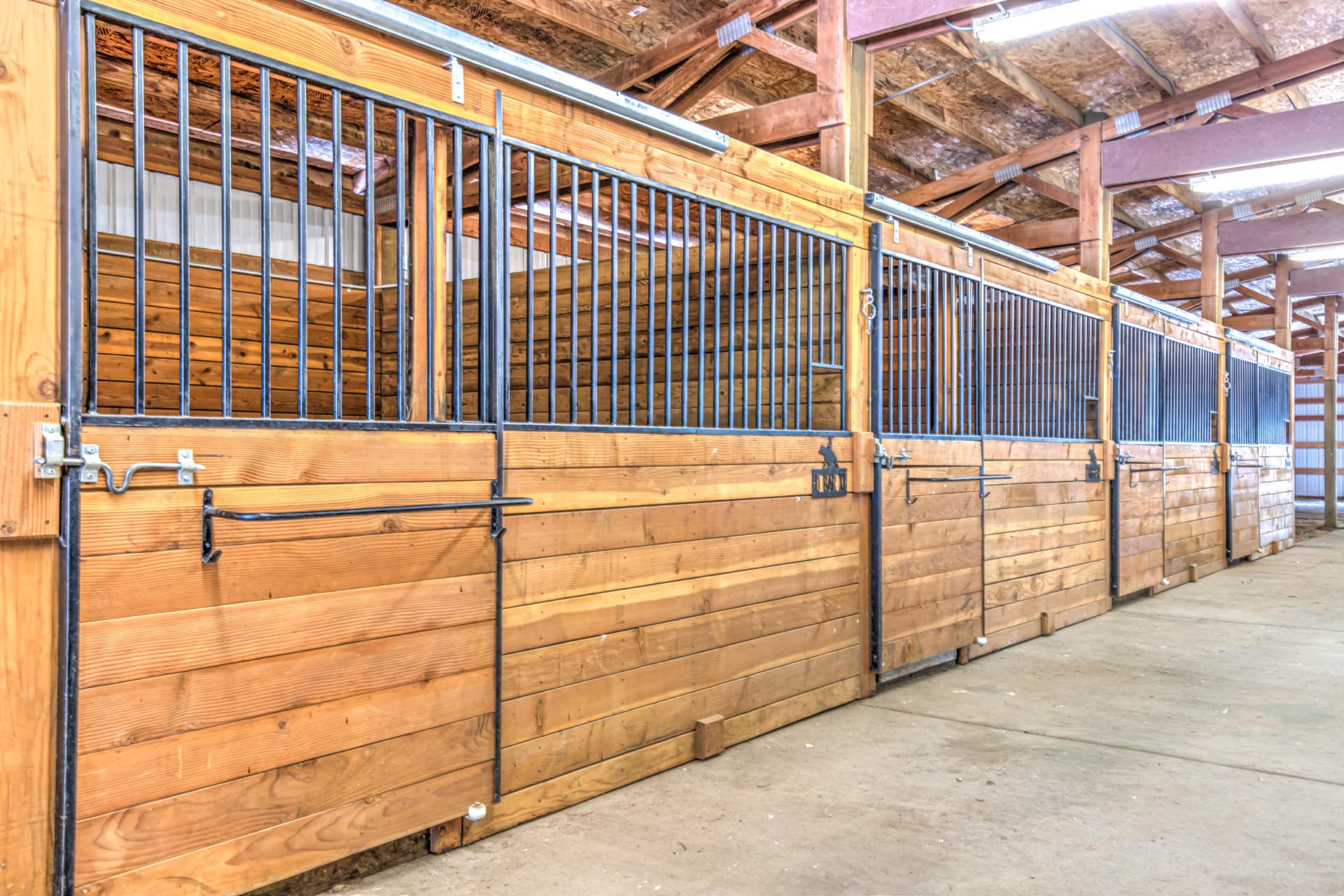 4 stall horse barn oregon d bar x ranch