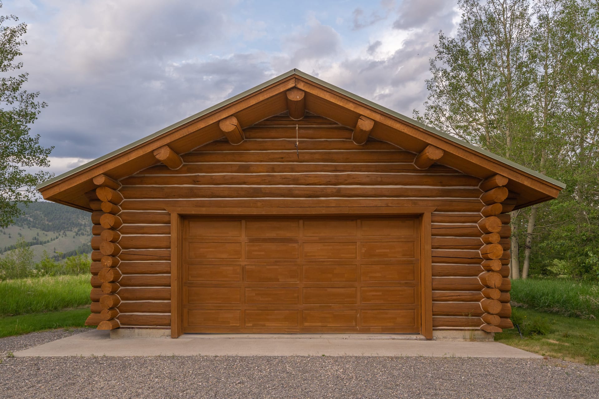 Detached garage main cabin Idaho Slash E Ranch