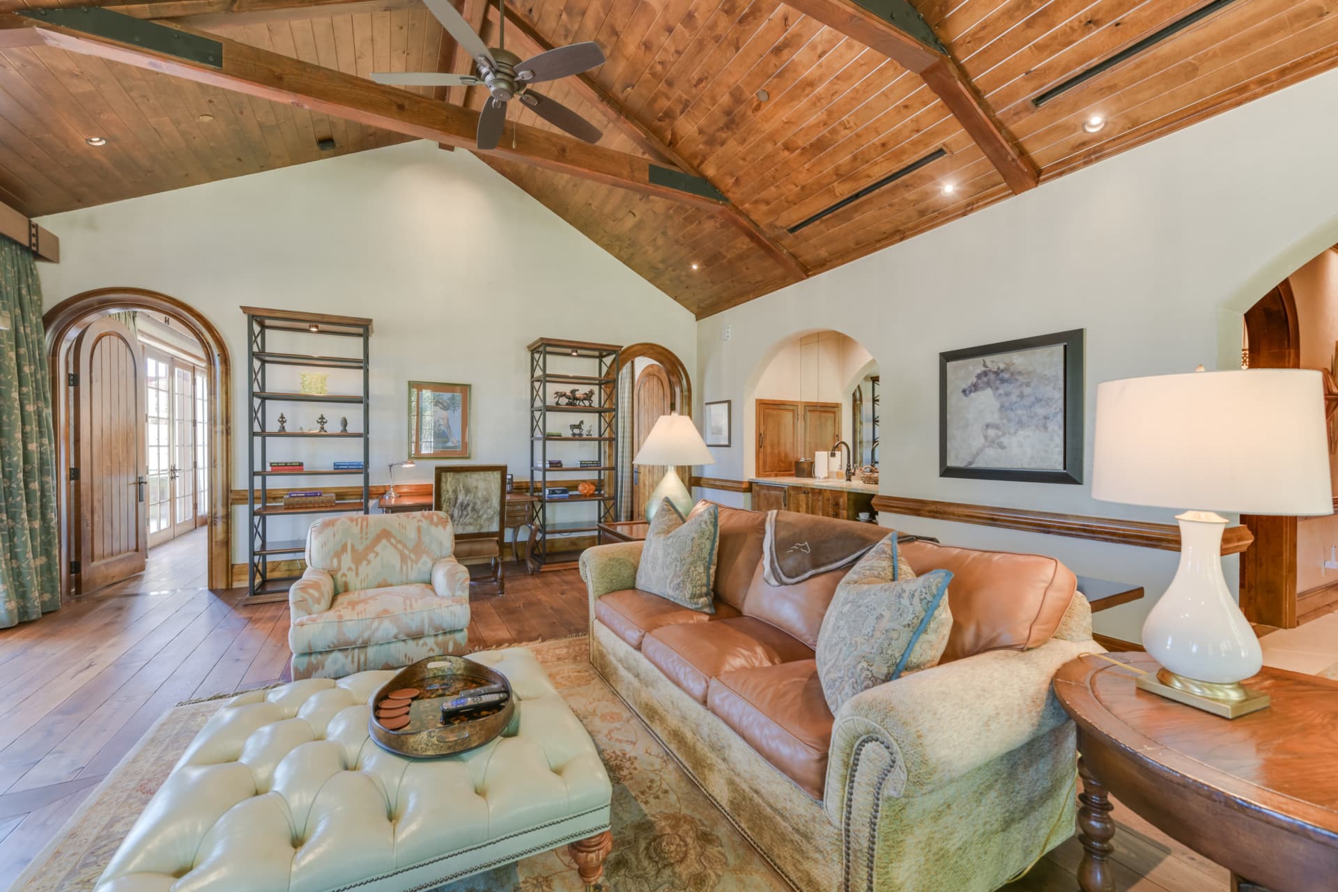 vaulted ceilings texas dos brisas ranch