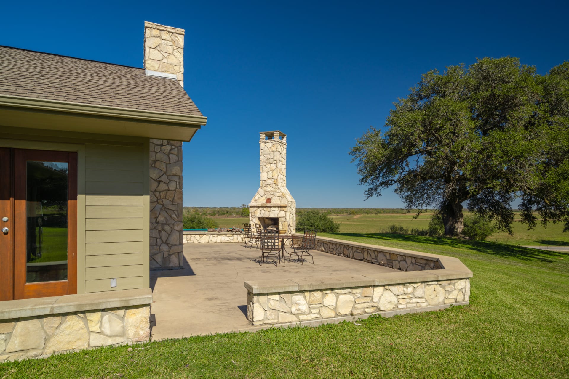guest house outside fireplace texas 4lj3 ranch