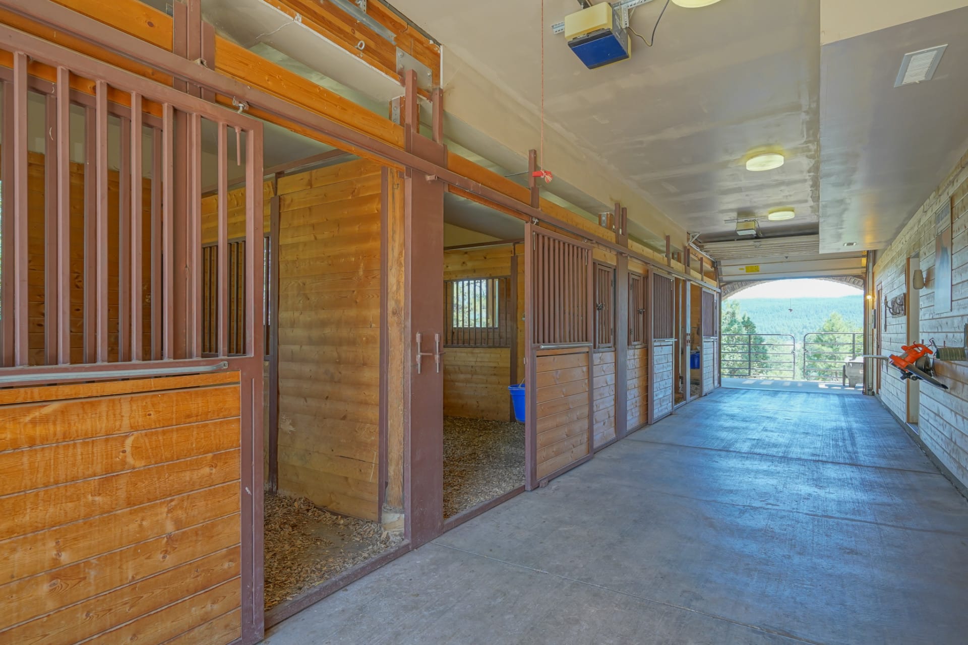 4 stall barn colorado mountain paradise