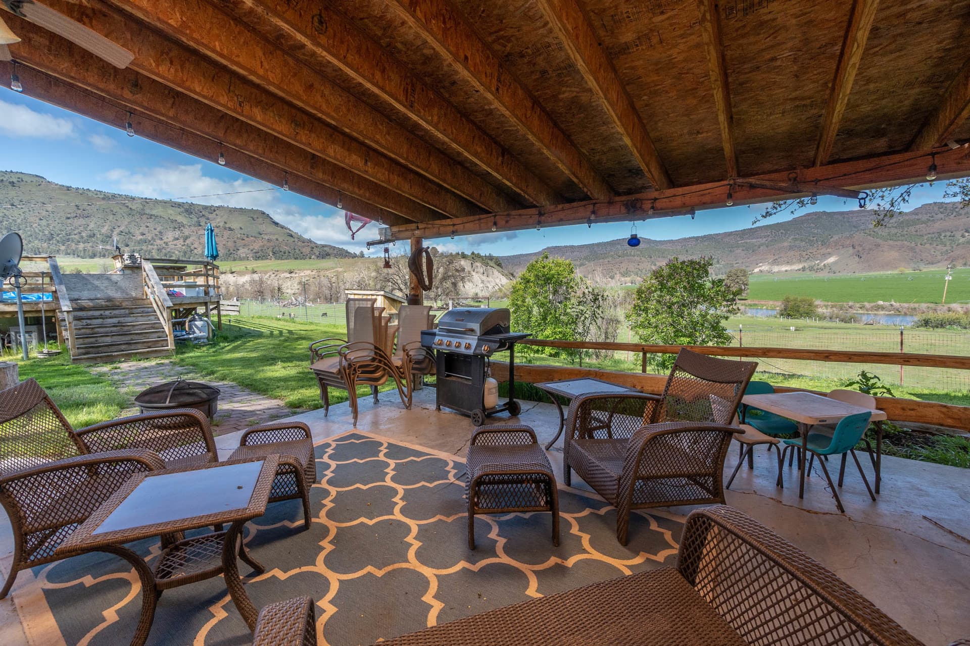 covered patio oregon campbell crossing ranch north fork john day river