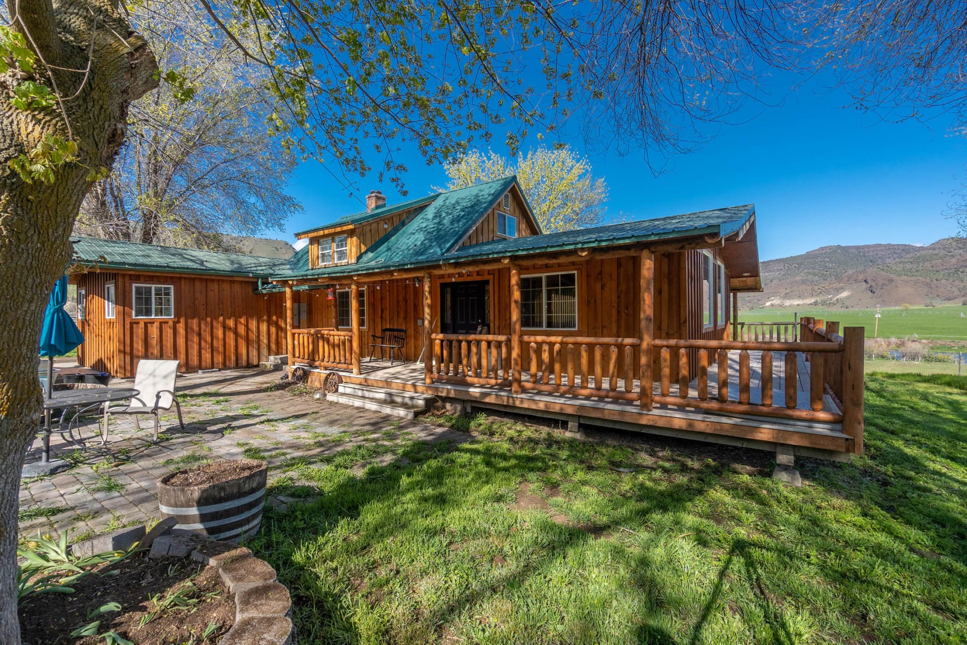 front approach house oregon campbell crossing ranch north fork john day river