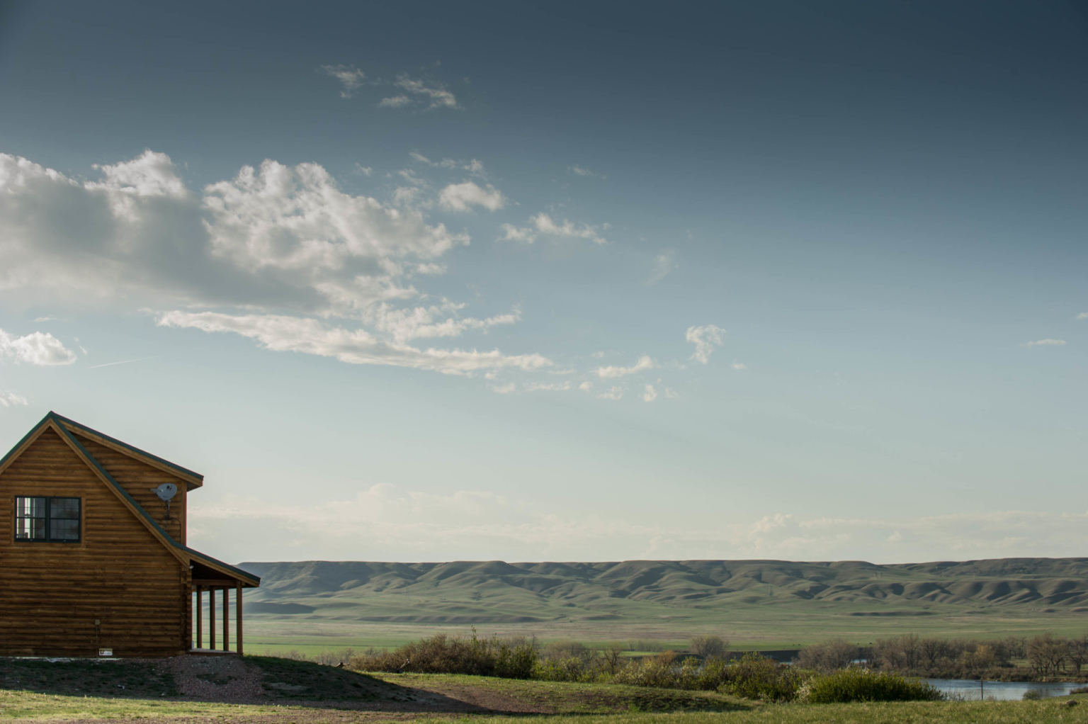 Riverbend Angler Cabins Fort Smith Montana Fay Ranches