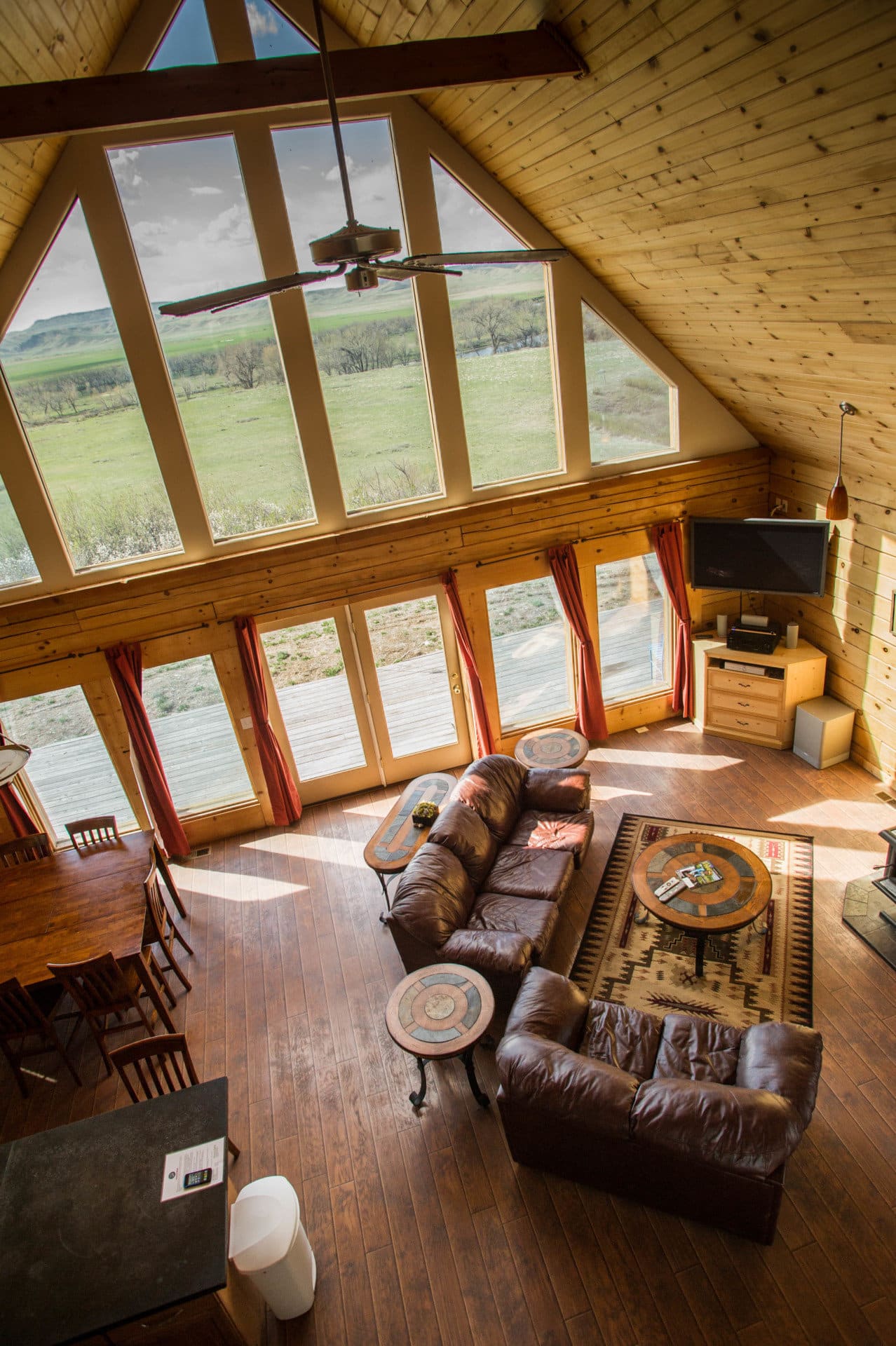 v window montana riverbend angler cabins