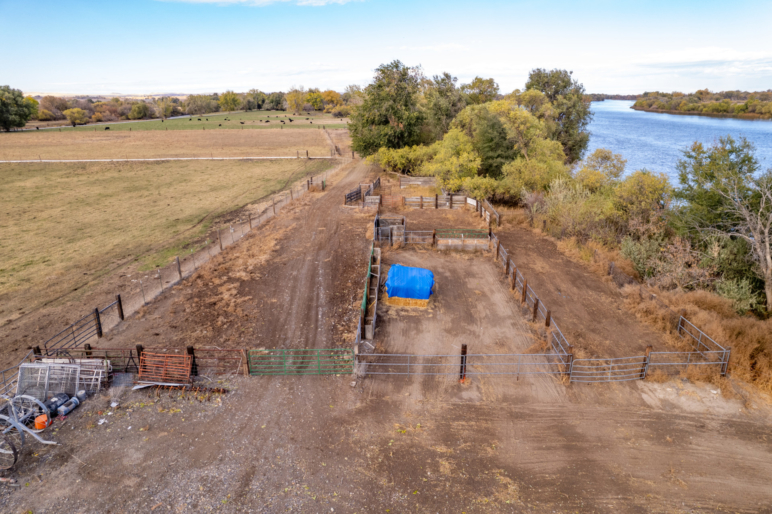 Ecstasy Ranch on the Snake River Nyssa Oregon Fay Ranches