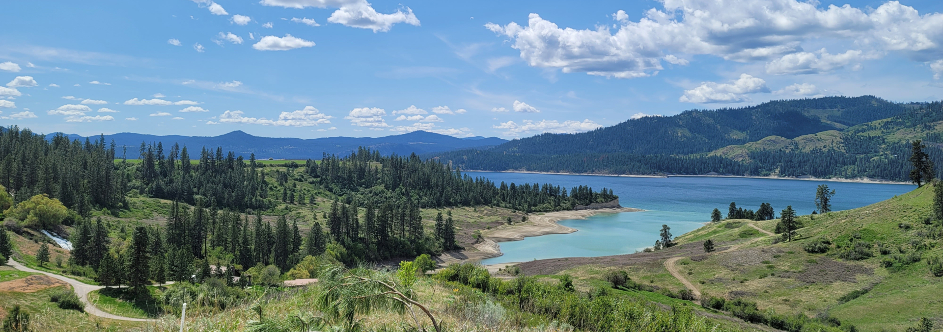 washington property for sale Lake Roosevelt Retreat