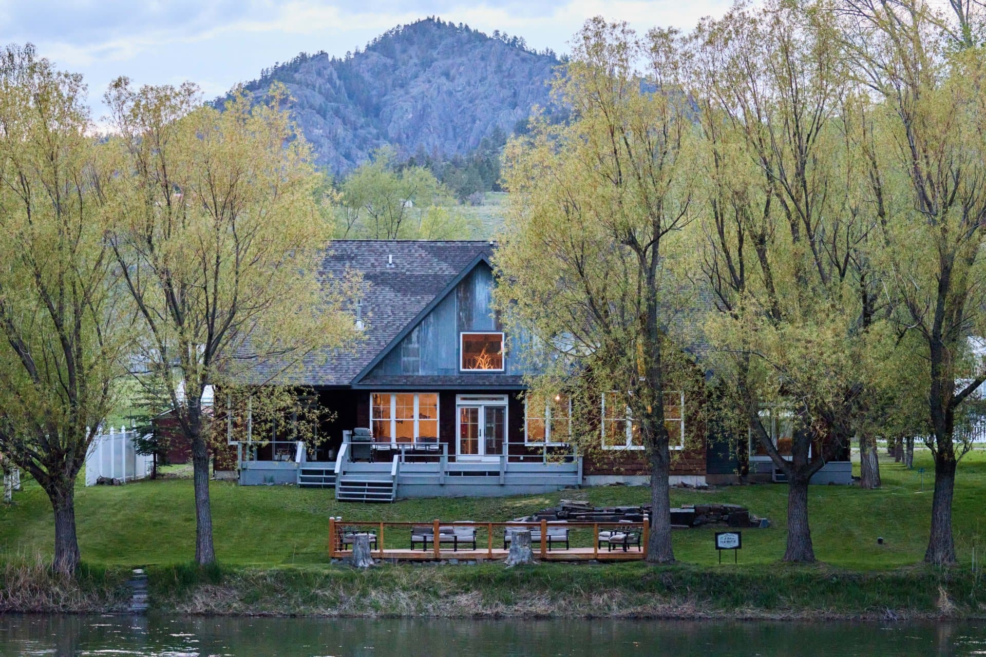 Fishing Lodge Montana Flatwater Lodge