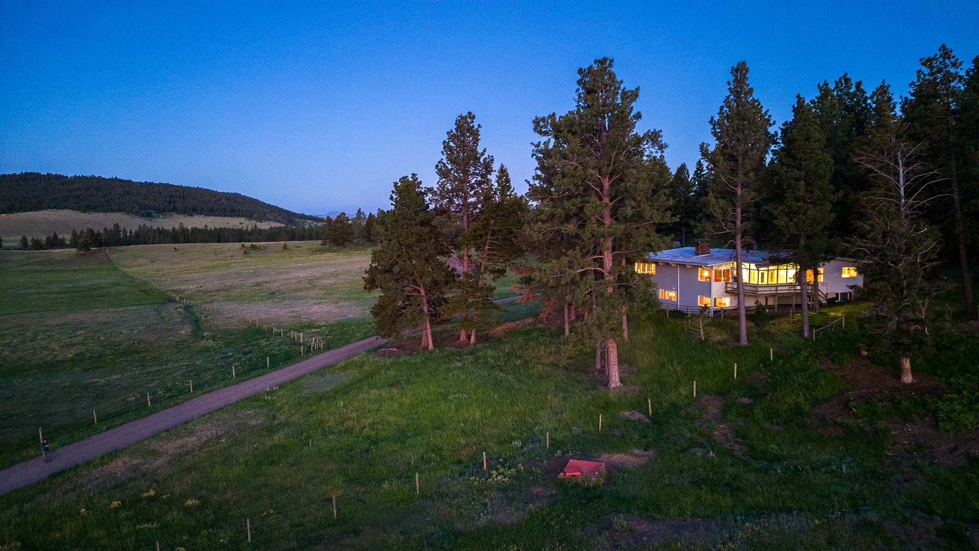 lit home montana little valley ranch