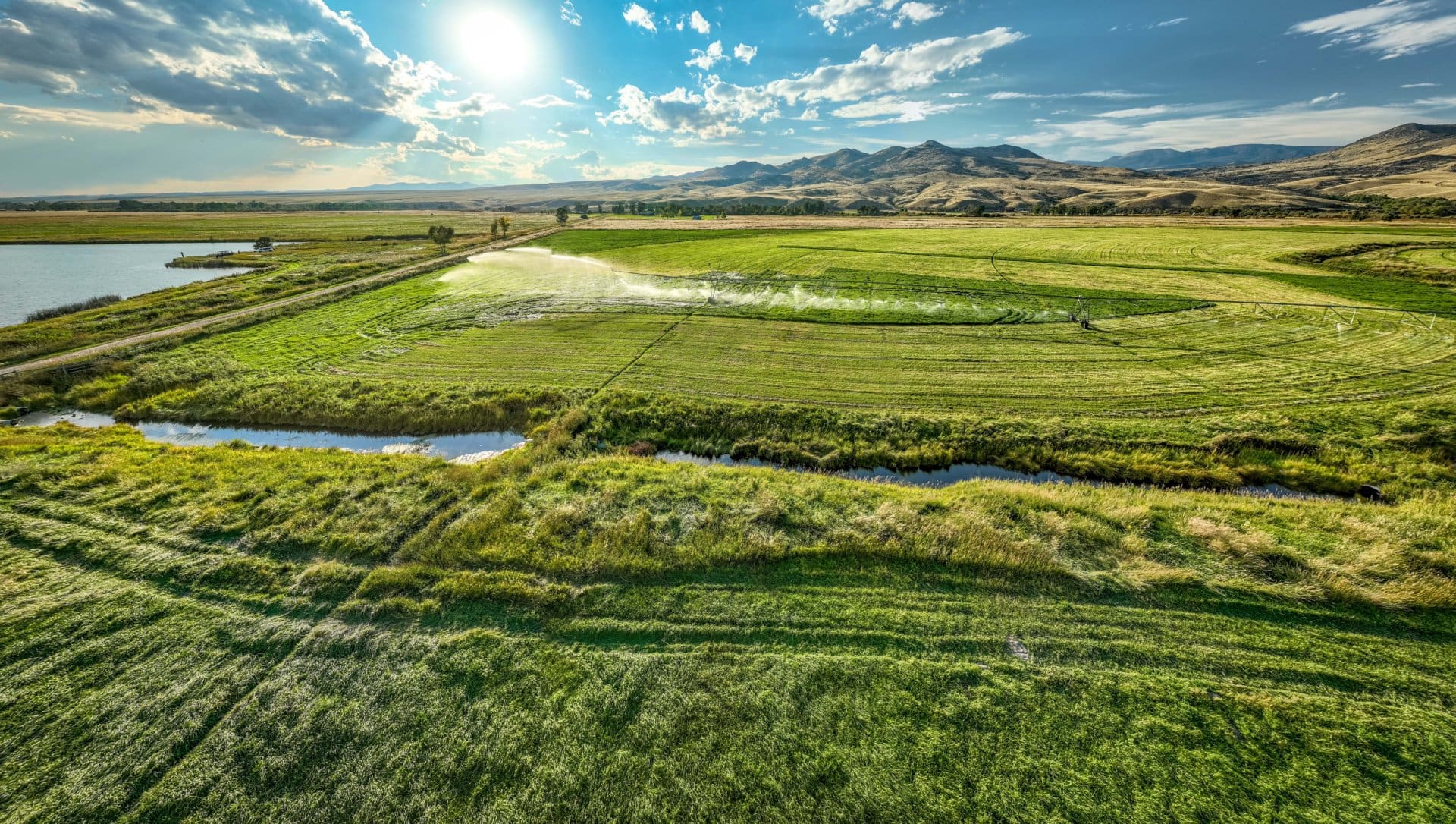 pivot irrigation montana clovercrest ranch on the jefferson river