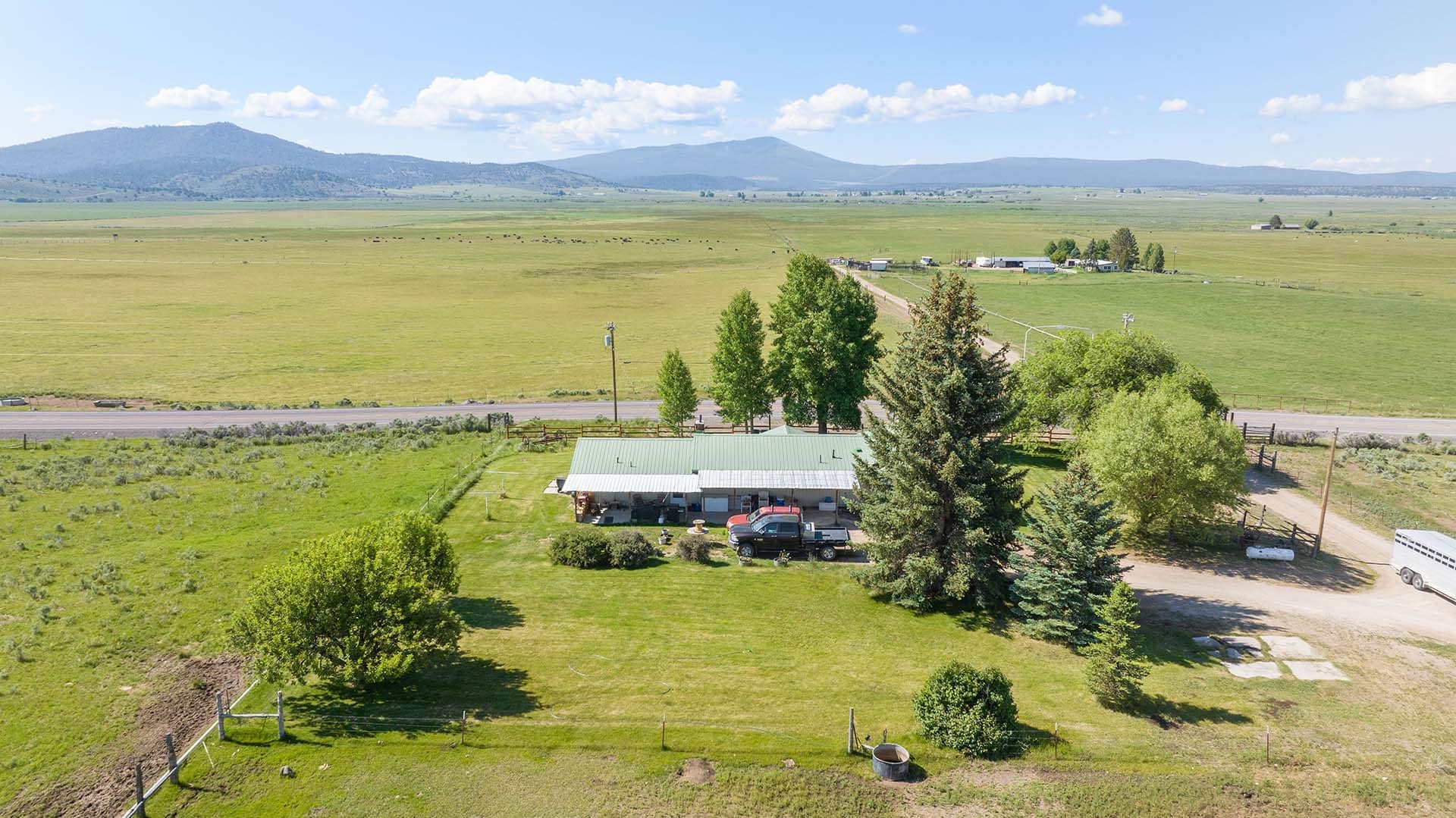 ranch for sale oregon meadows on the sycan
