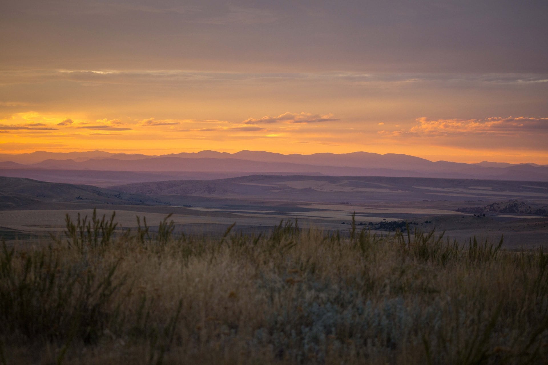 sunset montana gallatin views at montana ranch