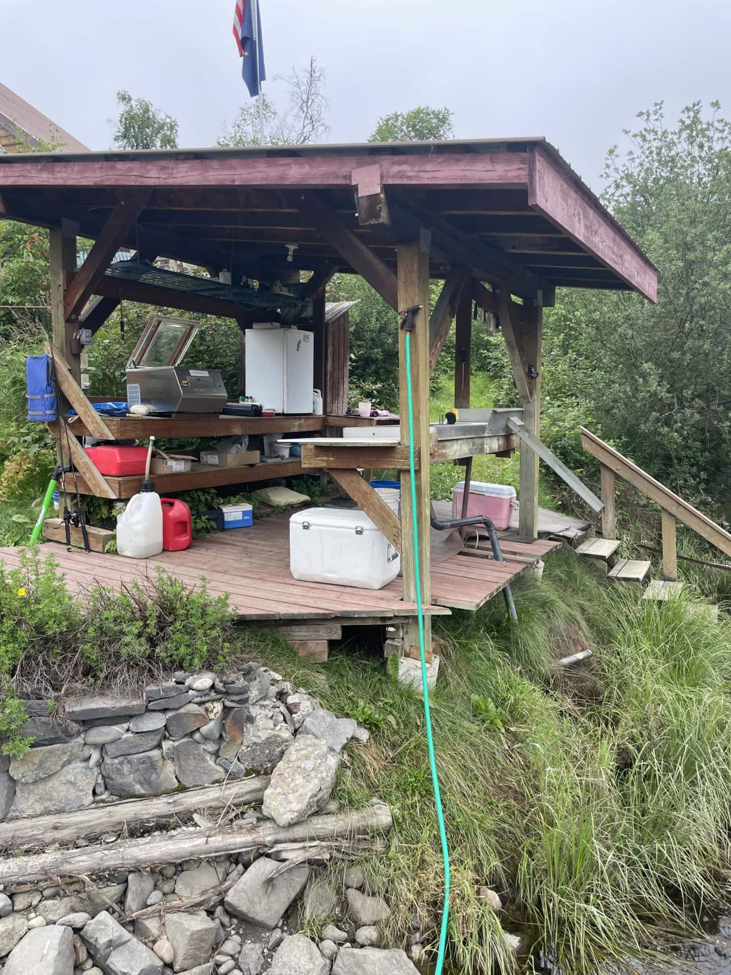 fish cleaning station alaska northwoods lodge