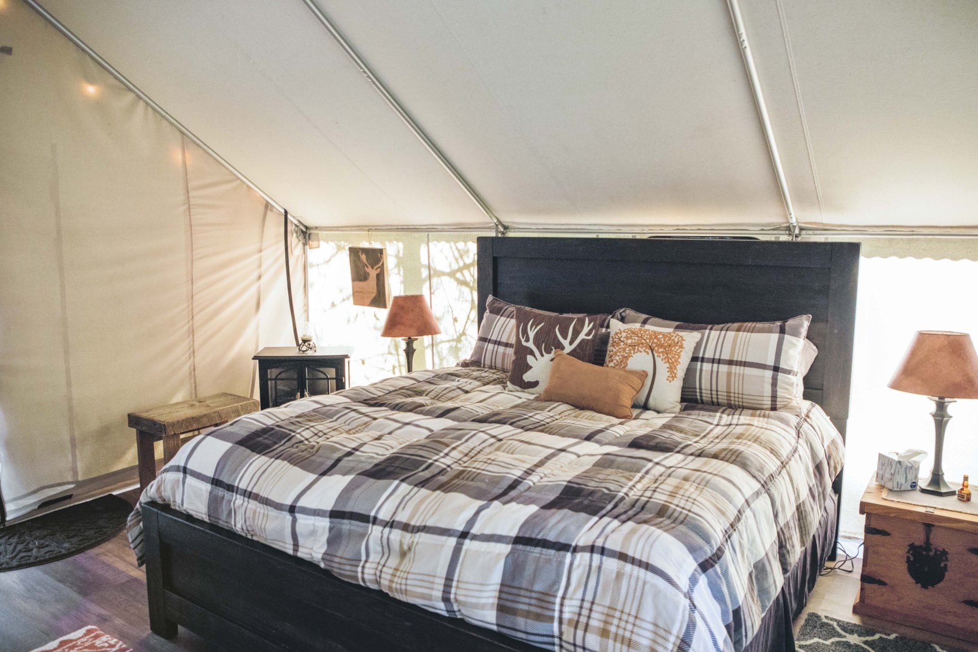 Queen Bed Glamping Idaho Lochsa River's Edge