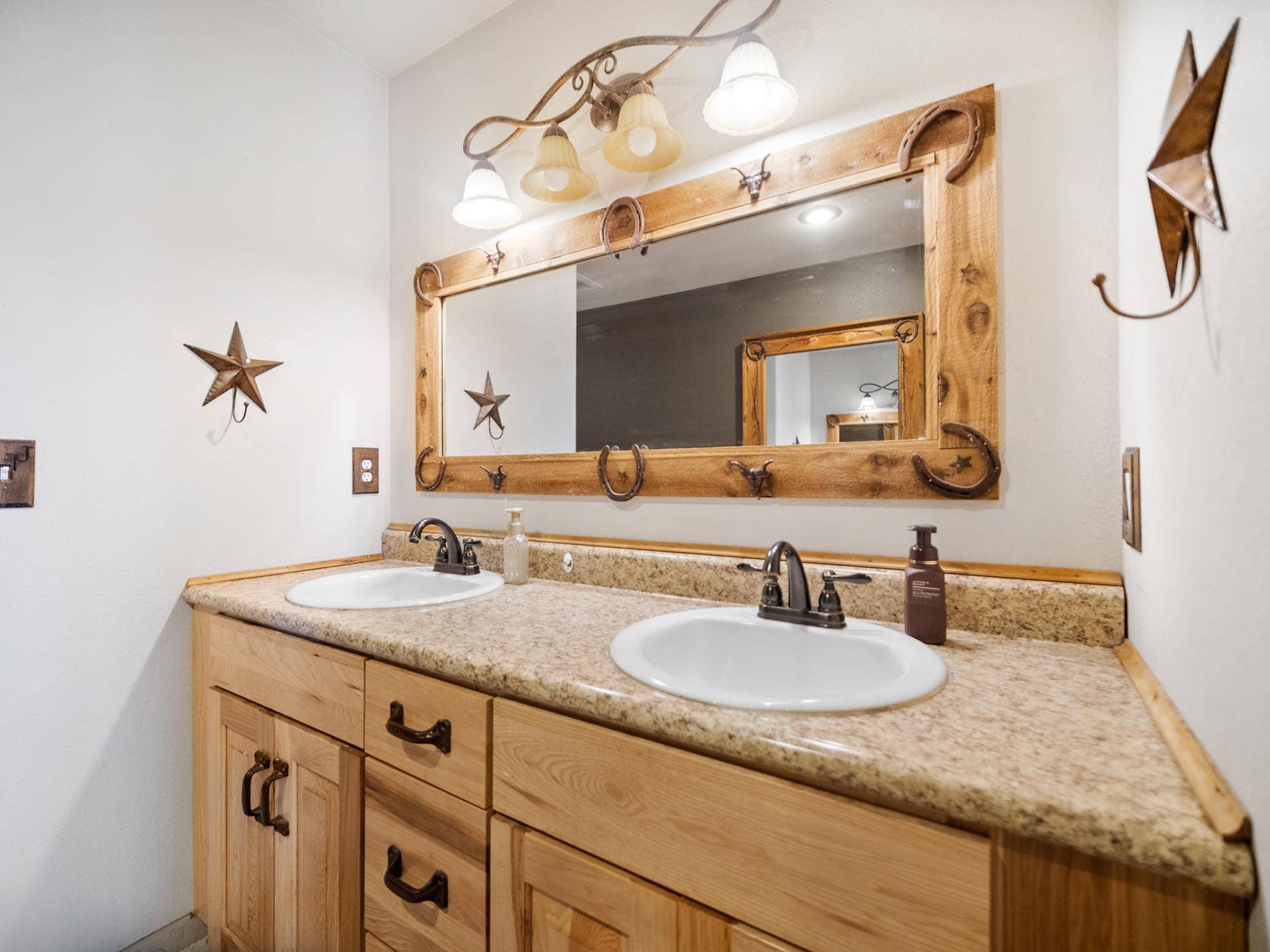 Bathroom Vanity Washington Lone Pine Ranch