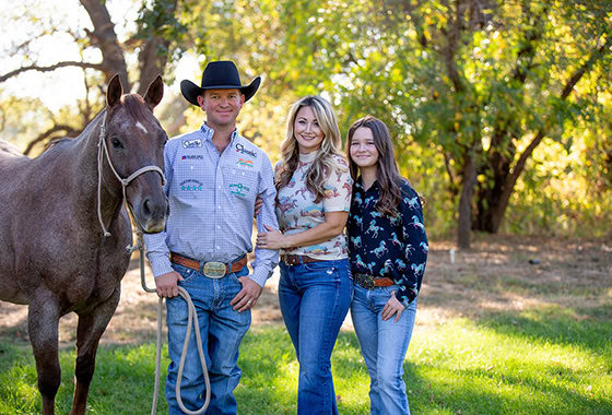 Justin davis ranch realtor Emy Shyla and horse named pocket