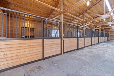 horse property for sale oregon cascade equine retreat