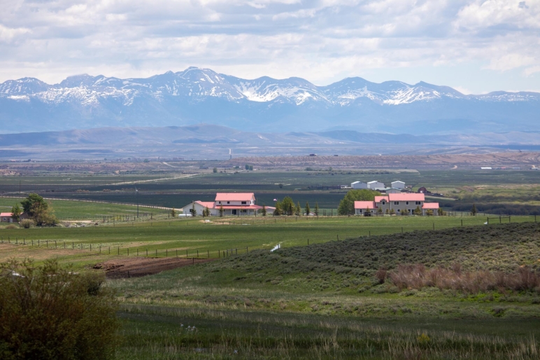 Eagle’s Wing Ranch | Coalmont Colorado | Fay Ranches