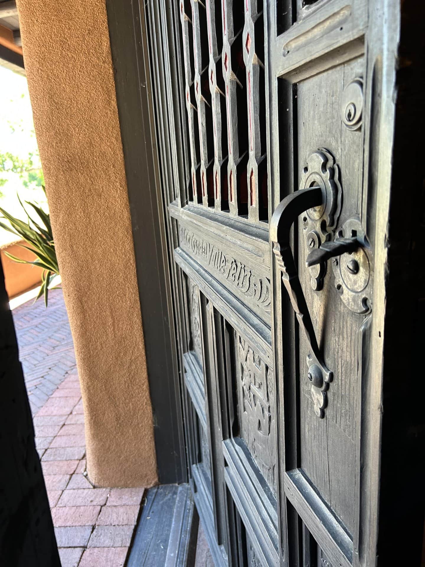door detail santa fe new mexico rancho de abiquiu