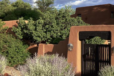 entrance new mexico rancho de abiquiu