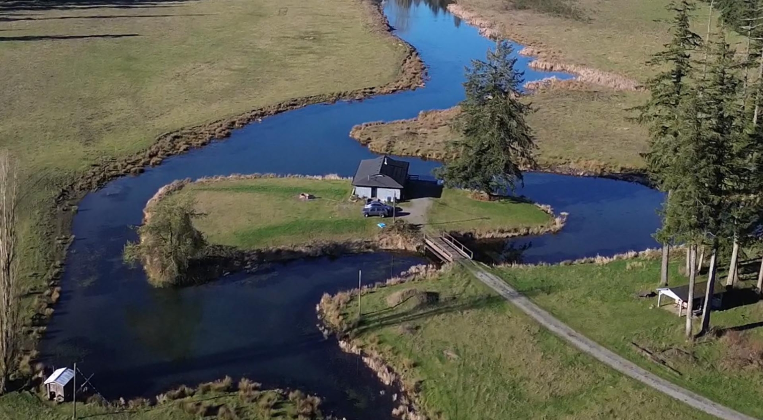 Silver Springs Cattle Ranch — Island cabin