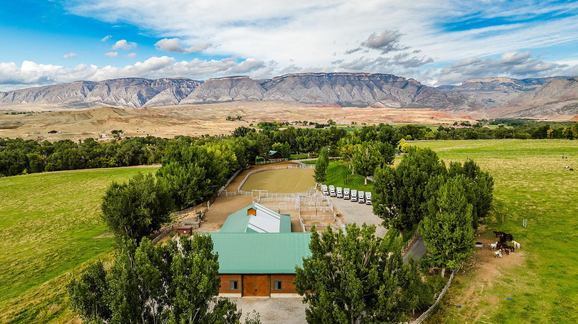 best ranch broker in wyoming JW Robinson equestrian ranch for sale the hideout lodge guest ranch