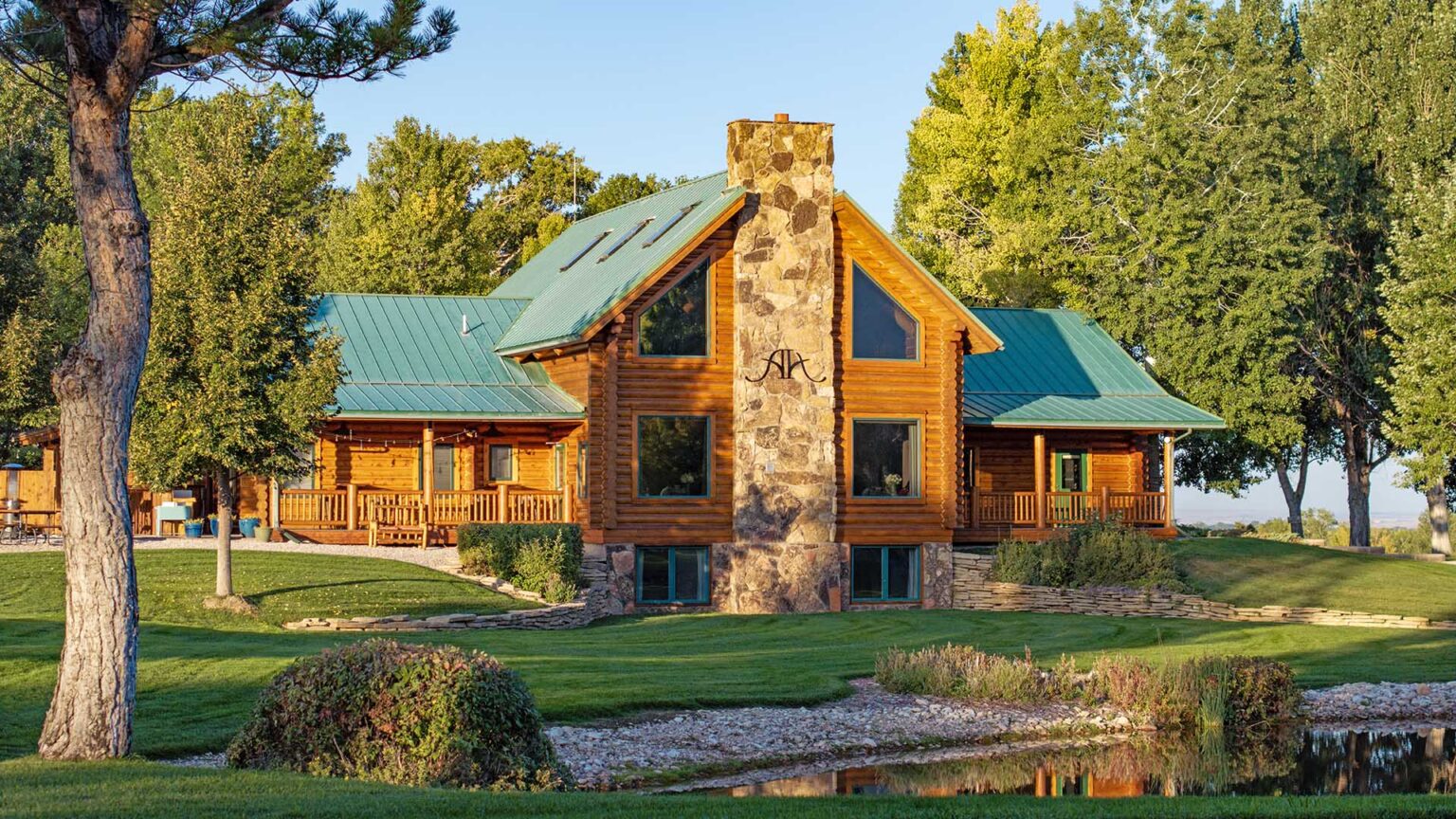 Guess Ranic The Hideout Lodge & Guest Ranch | Shell Wyoming | Fay Ranches