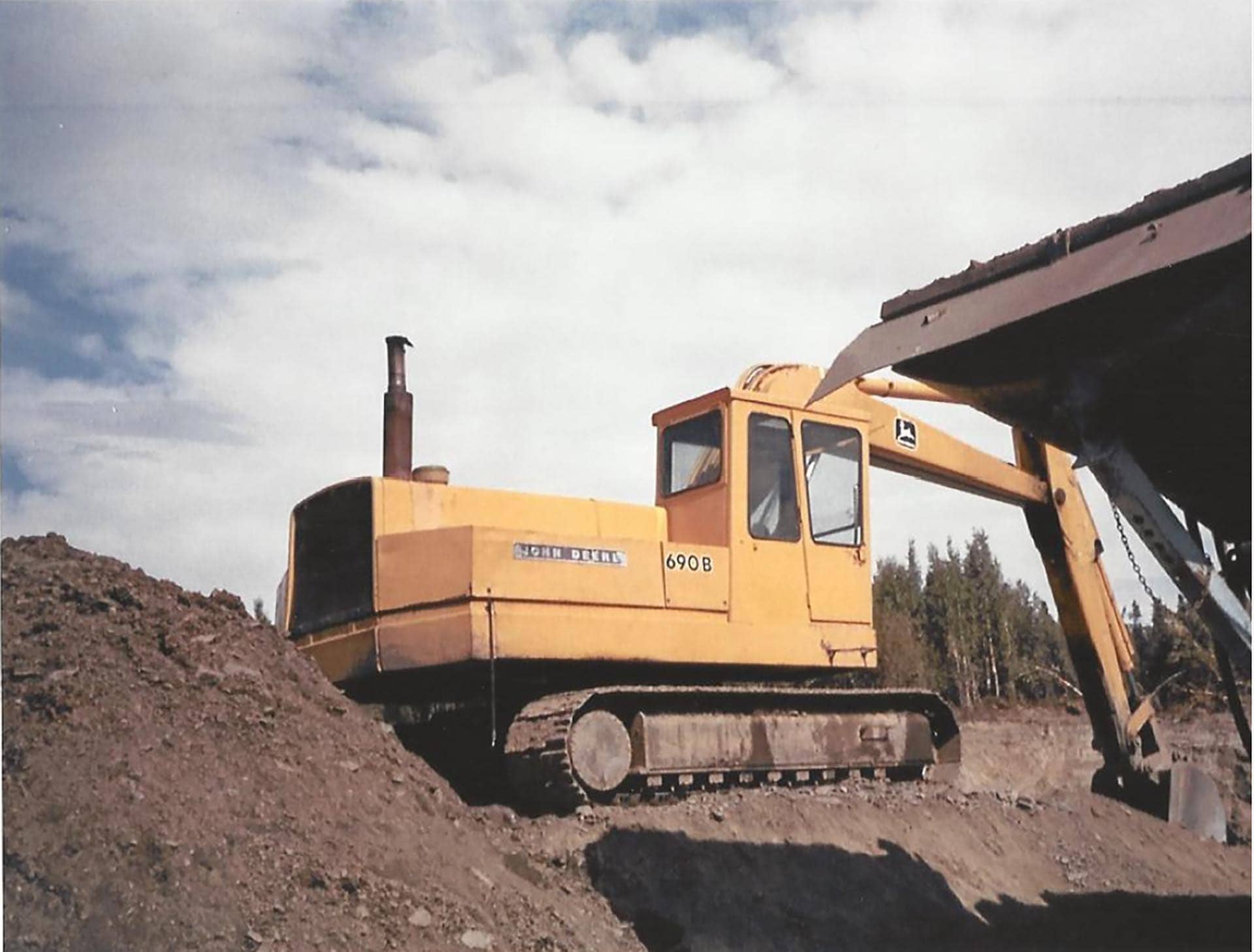 john deere alaska little boulder creek gold mine