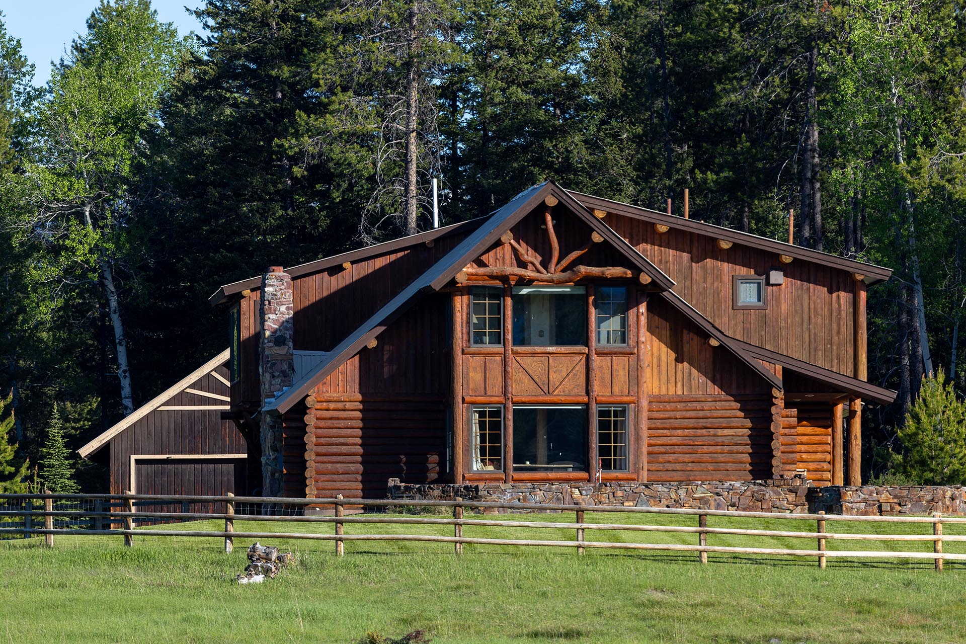 Custom Log Home Montana Hanging J Ranch