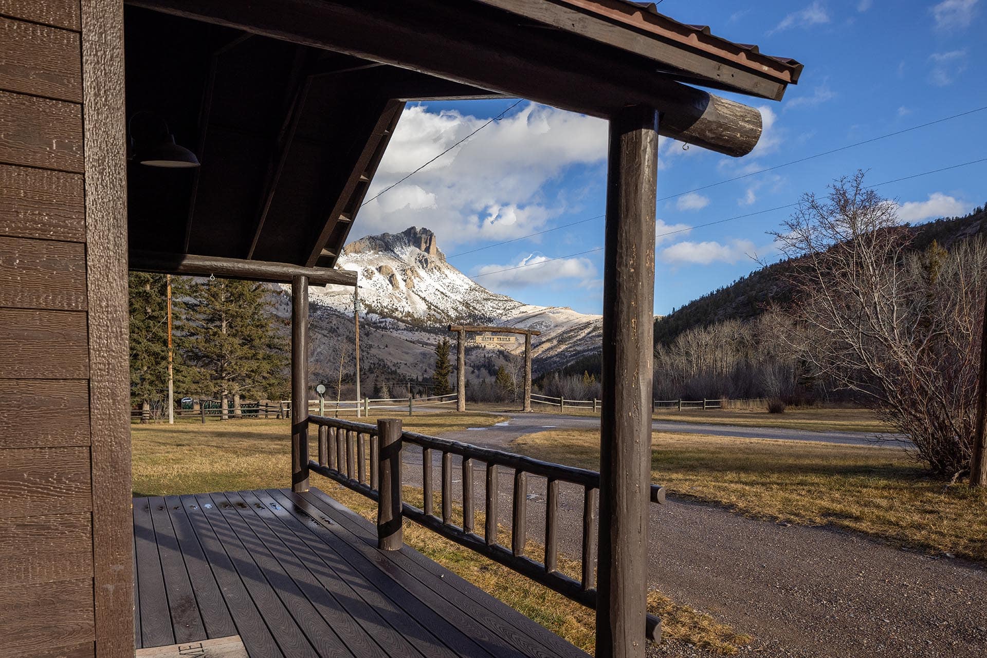 Cabin View Montana Sun Canyon Lodge
