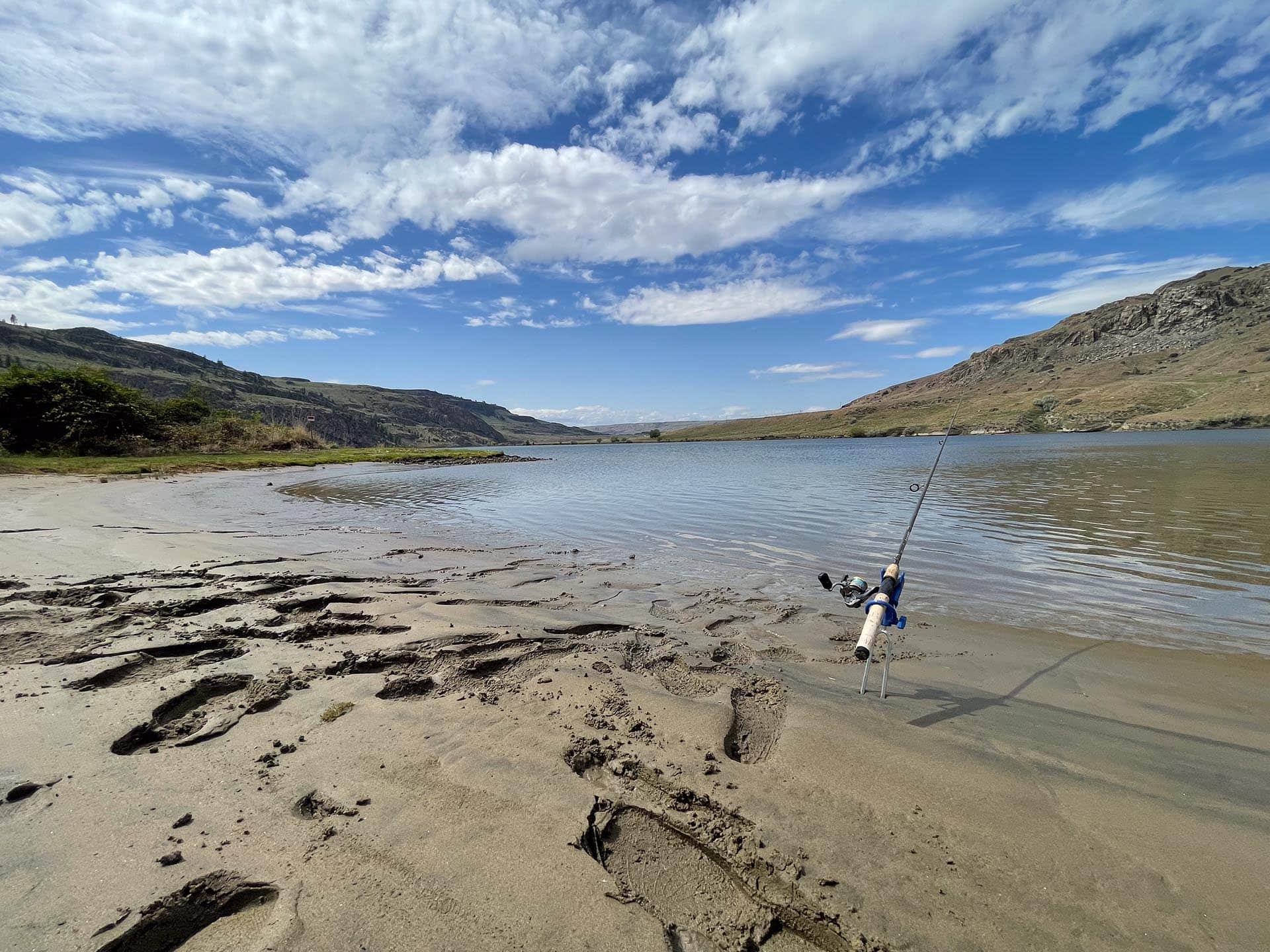 Fishing from Beach Washington Rilette Springs on the Columbia