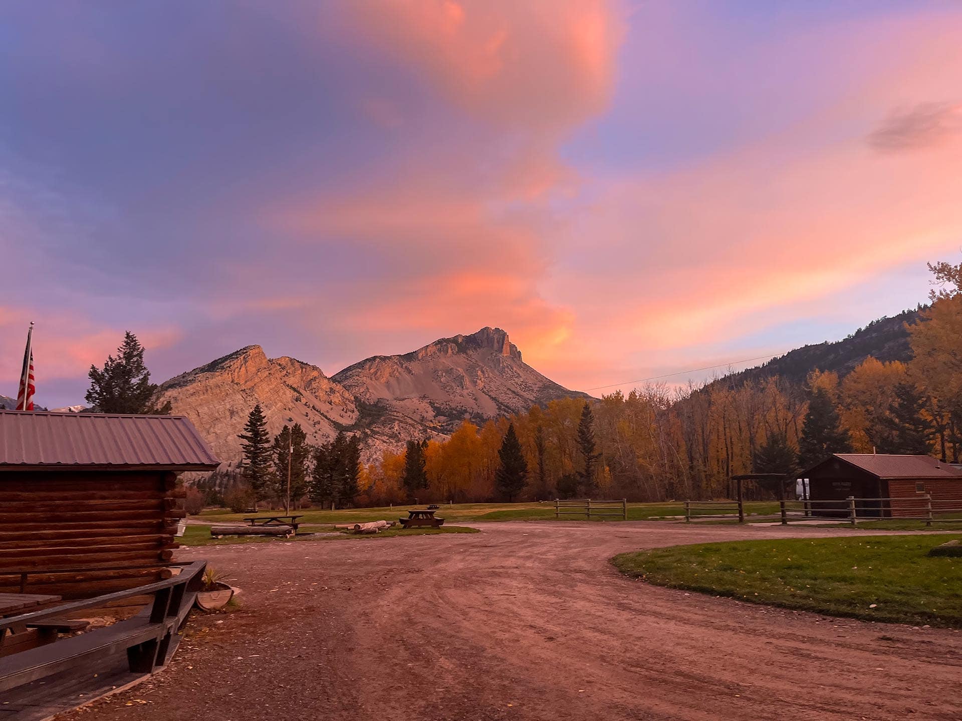 Lodge Sunset Montana Sun Canyon Lodge