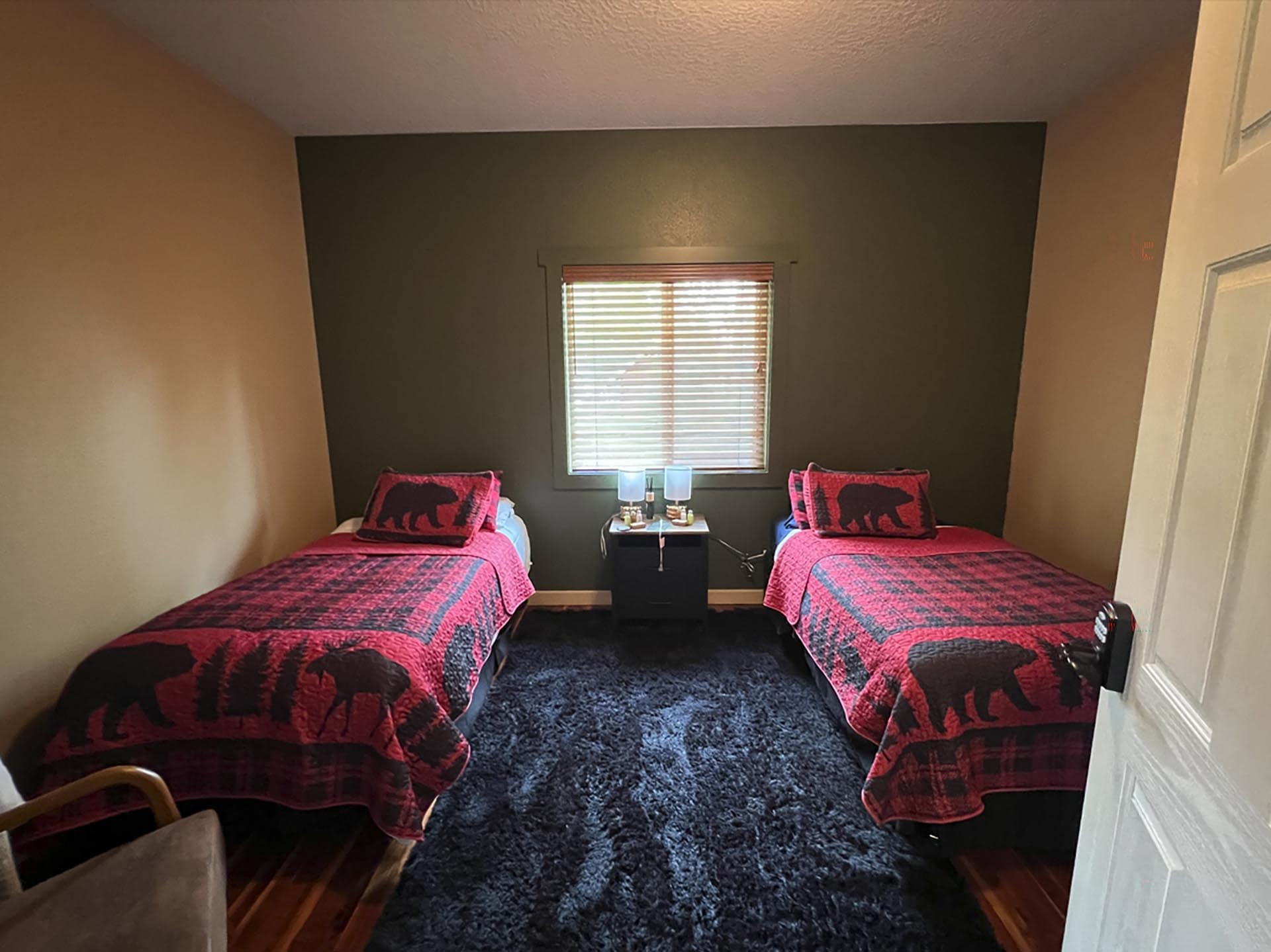 bunk bedroom alaska shulin lake resort