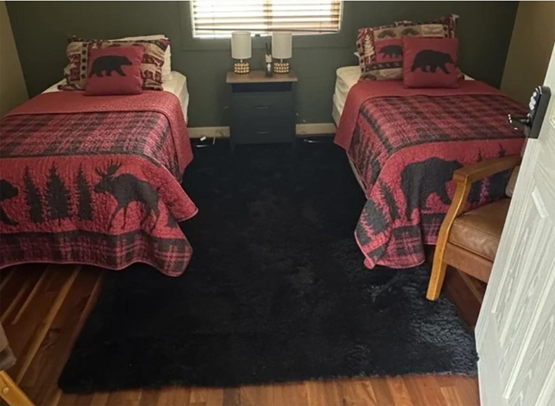 bunks alaska shulin lake resort