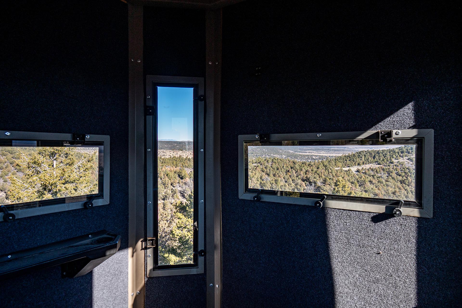 interior hunting blind view utah mammoth ridge muleys