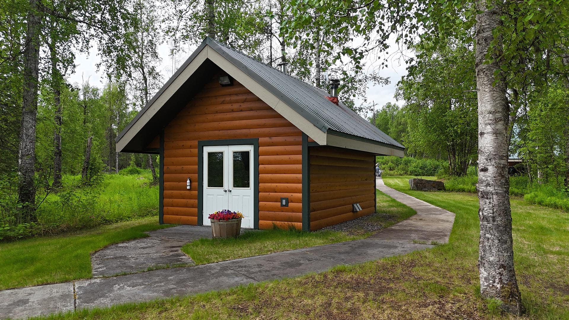 shed alaska shulin lake resort