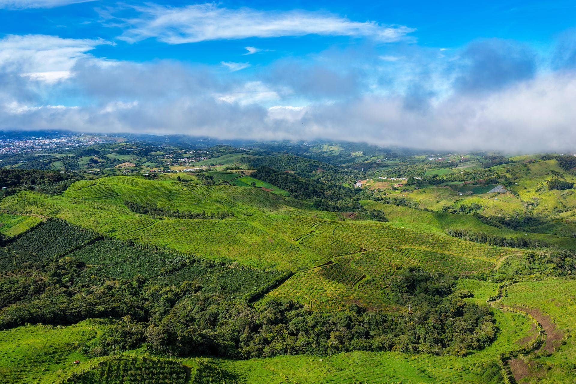 aernal volcano costa rica globalterra
