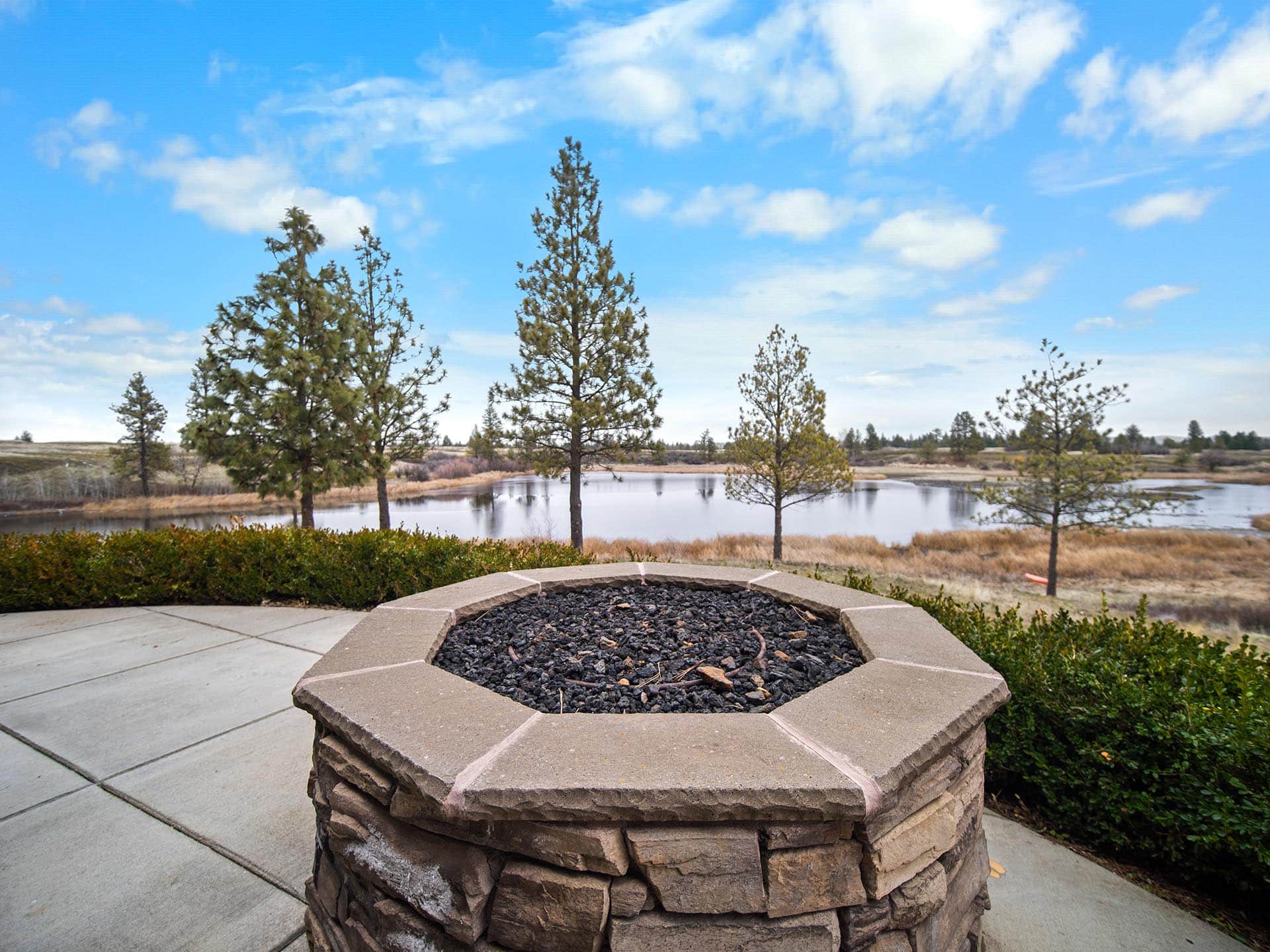 Fireplace Lakeside Patio Washington Stillwater Ranch