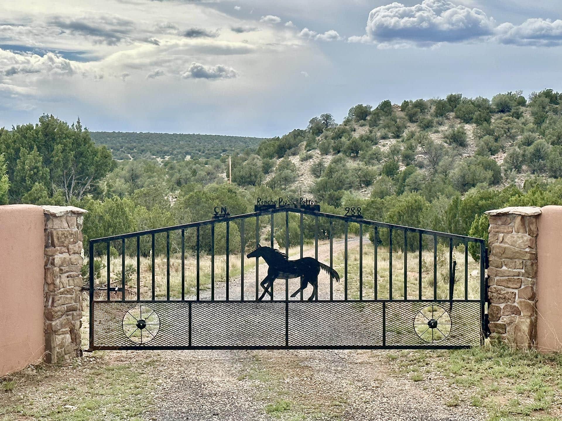 gate new mexico rancho el patron