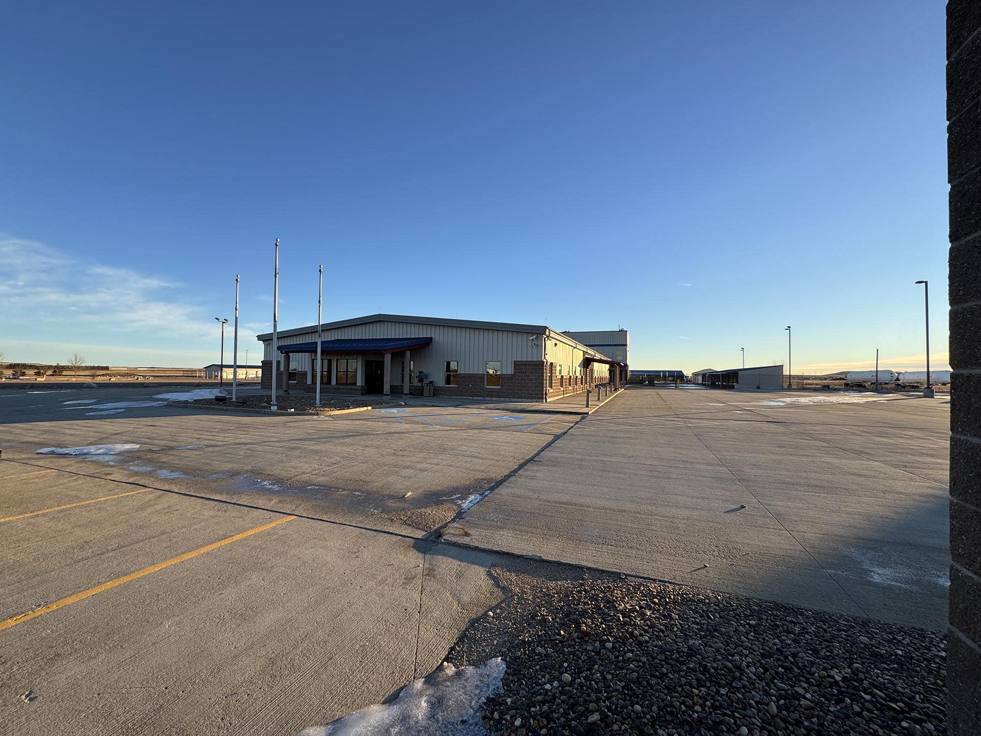 wide angle north dakota south marathon building