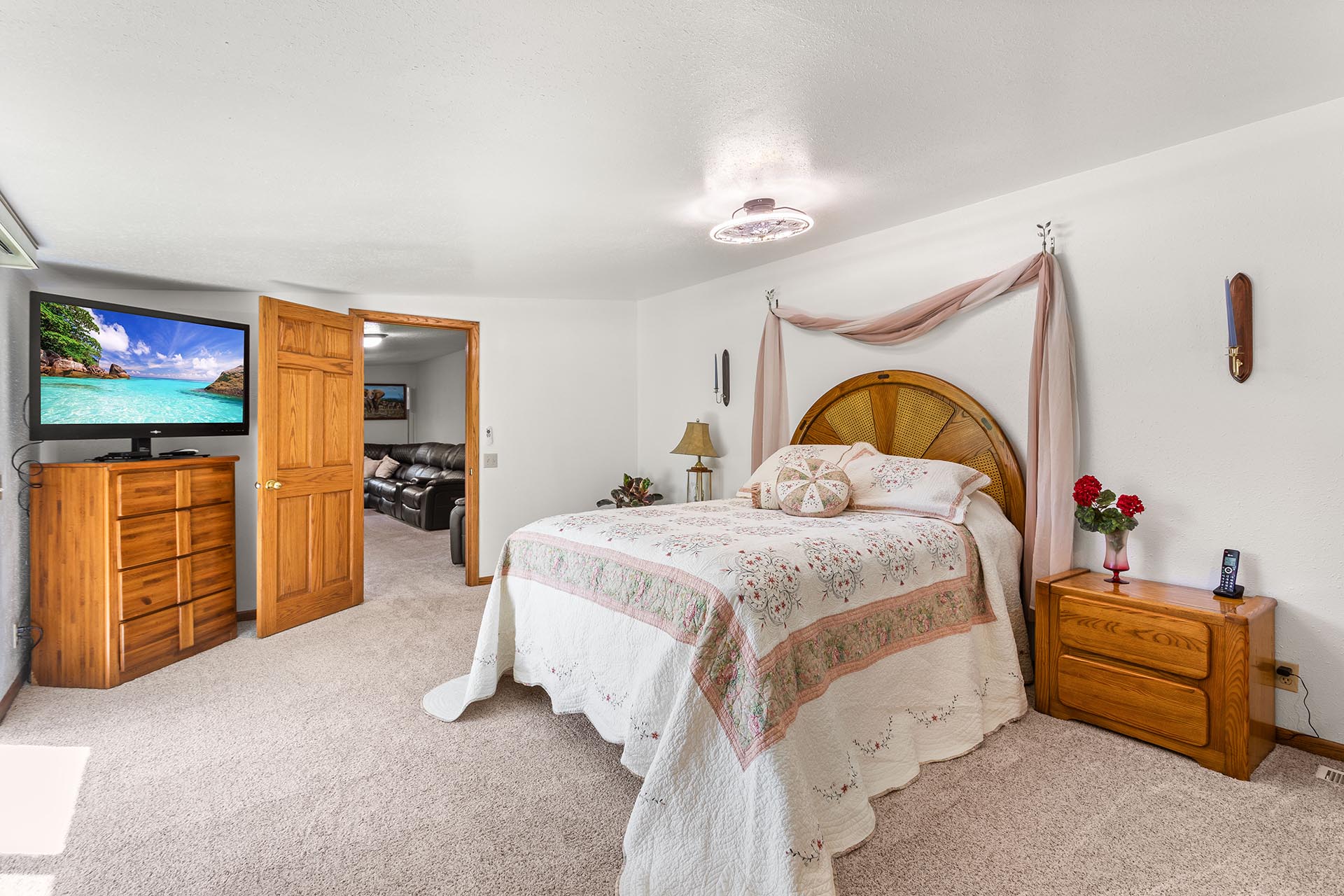 Second Master Bedroom Idaho North Mountain Ranch