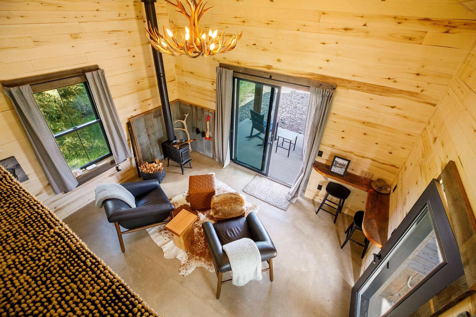 cabin common area montana 1805 river ranch