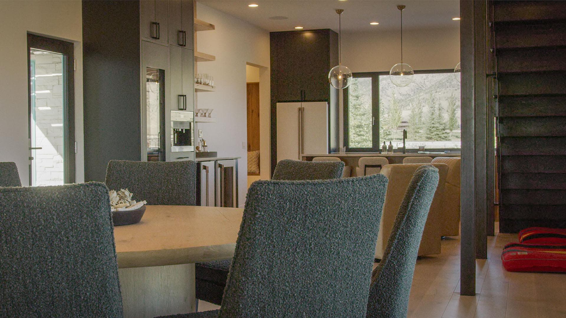 dining area room montana 1805 river ranch